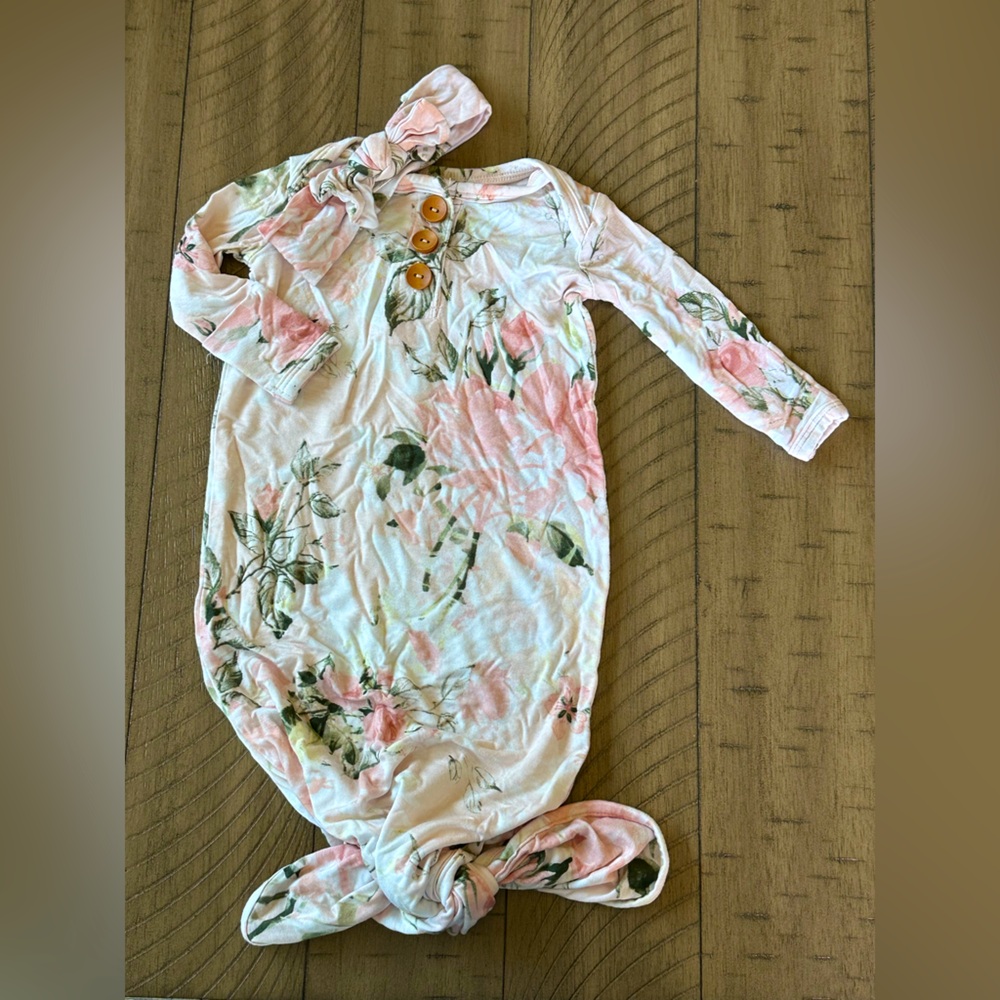 Posh Peanut Sleepsack + 2 matching headbands 0-3m NWOT